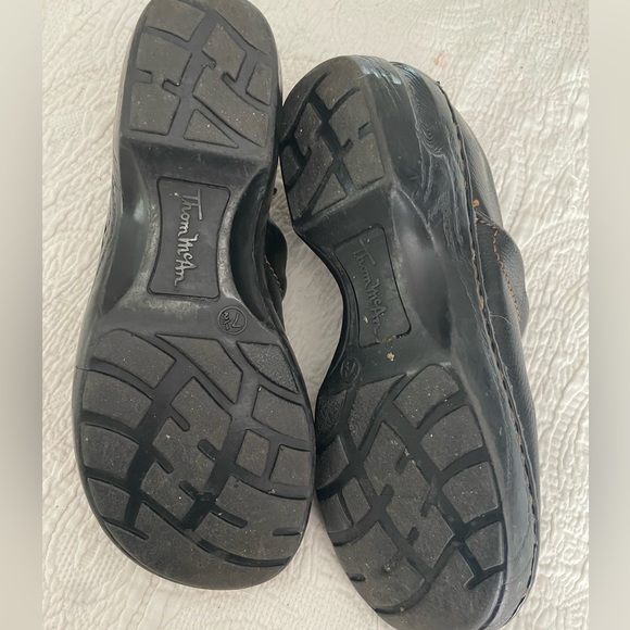 Clogs - Picture 3 of 10